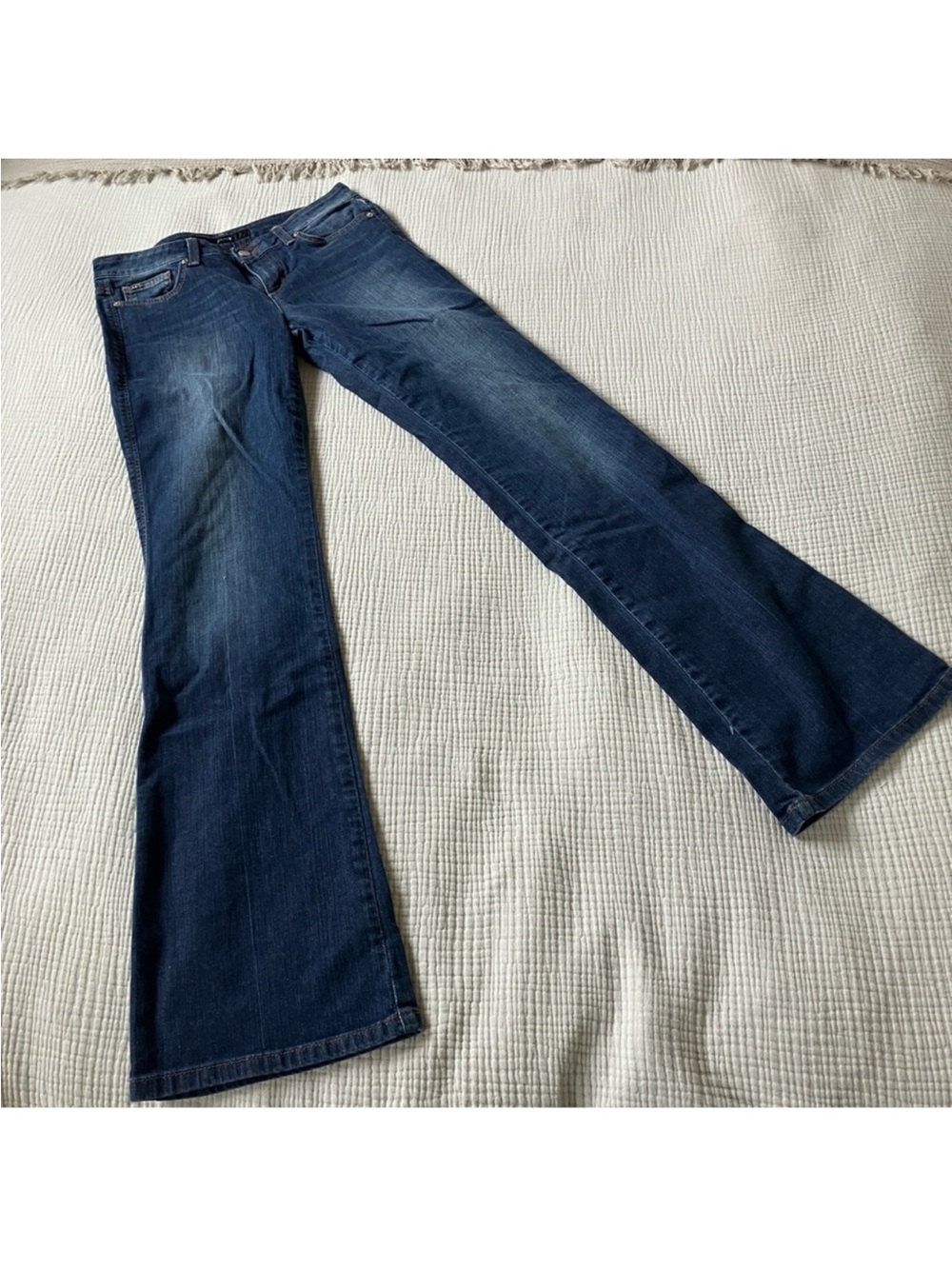Joe’s Jeans  mid rise  Flares / Bootcut